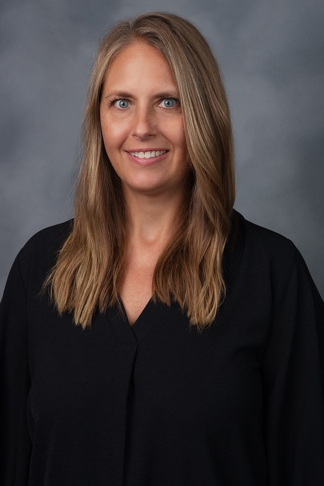Head shot of Dr. Lori Brusman-Lovins