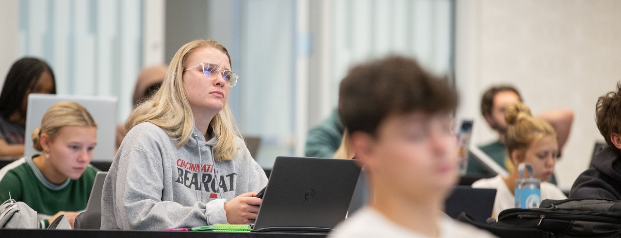 230919aClass048.CR2 230919aClass048.CR2