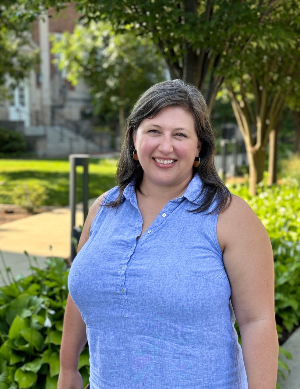 Headshot of Lisa Claypool