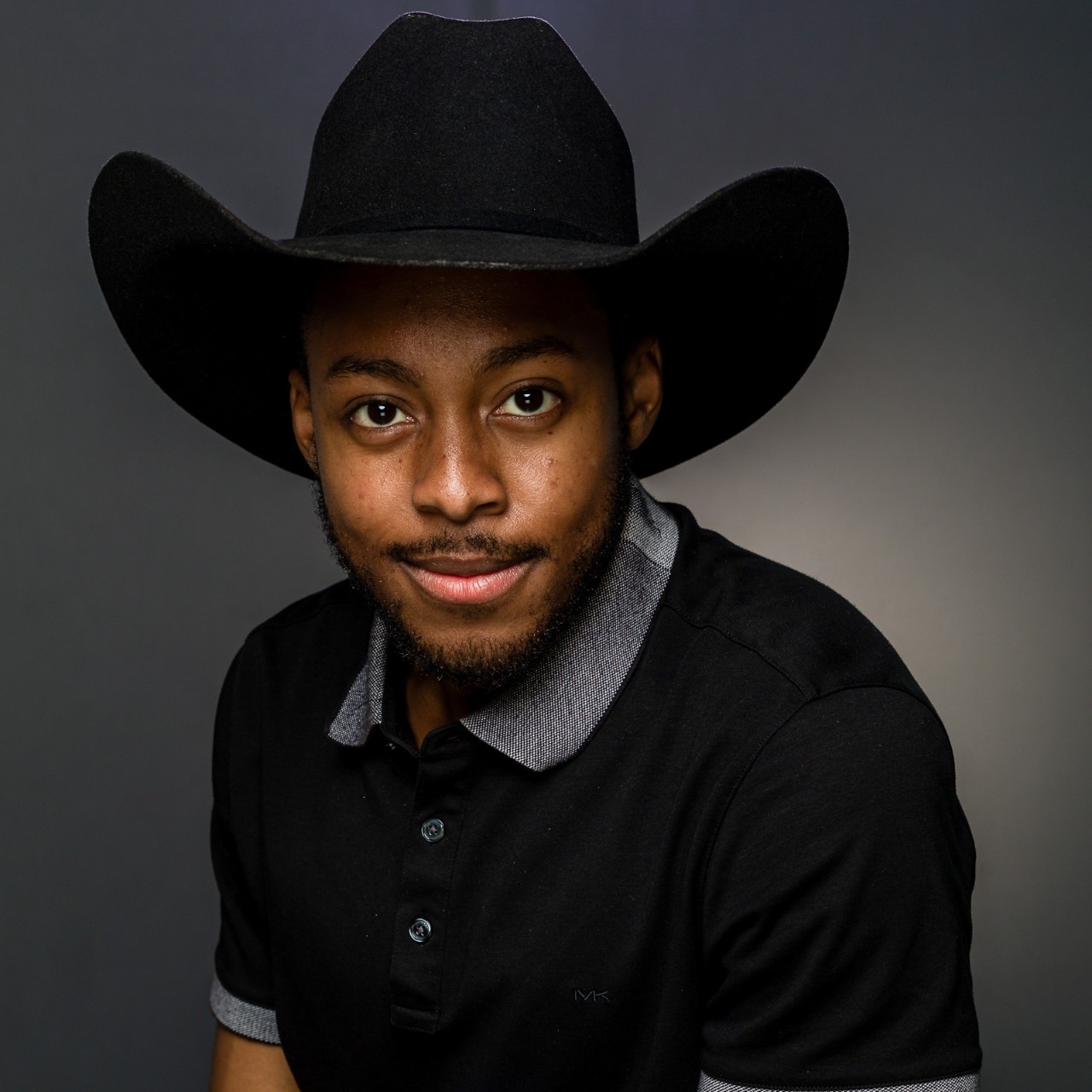 Headshot of Ozioma Uwakweh