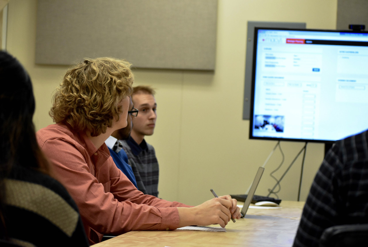 ITSC Student Workers doing a client demo